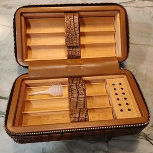 Cigar Travel Humidor. Faux Alligator Exterior, Spanish Cedar Interior.
